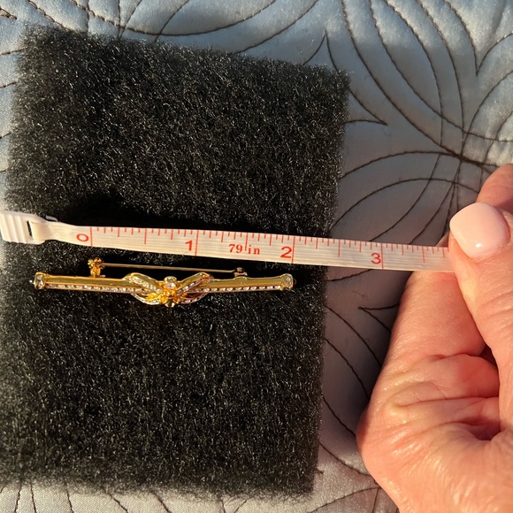 Pin - Picture 3 of 3